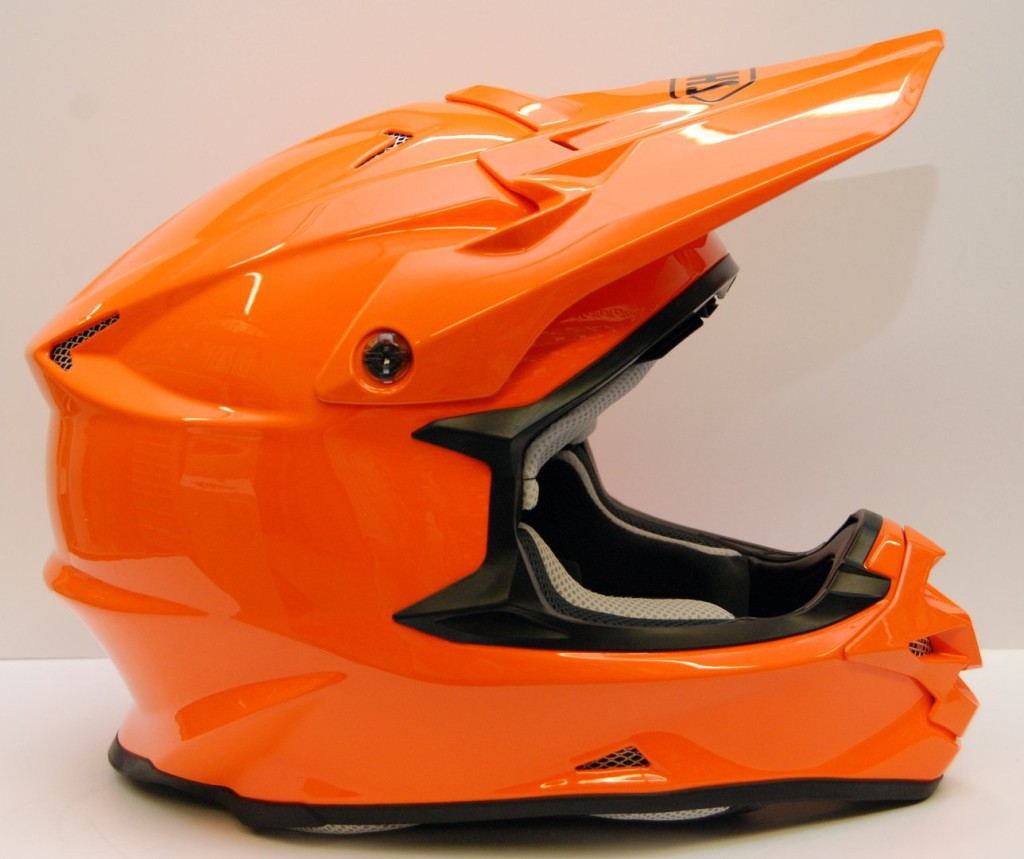 Shoei_VFX-W_Orange_Limited_Edition_6