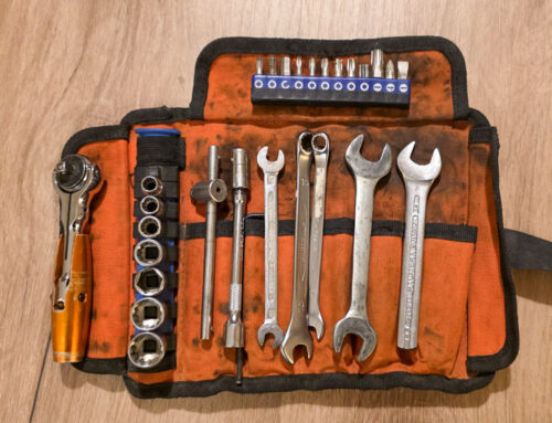 HERRAMIENTAS EN LA RIEJU 307 RALLY